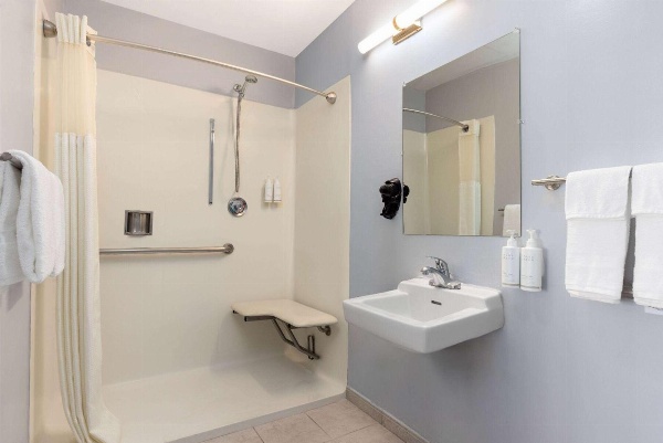 Travelodge oleh Wyndham di Fishermans Wharf image 3